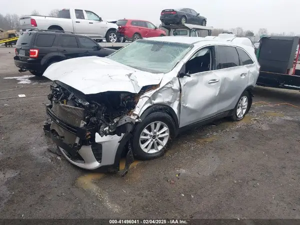 5XYPG4A5XLG628545 2020 KIA SORENTO - Image 2