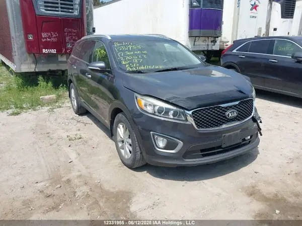 5XYPGDA10HG270022 2017 KIA SORENTO - Image 1