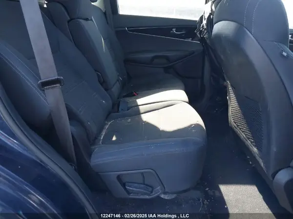 5XYPGDA10HG309014 2017 KIA SORENTO - Image 8