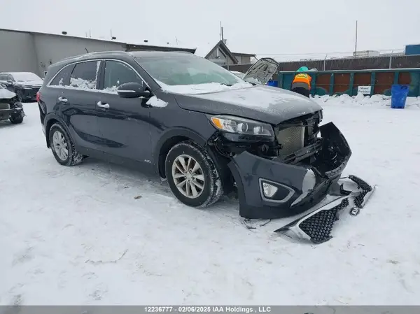 5XYPGDA11GG051178 2016 KIA SORENTO - Image 1