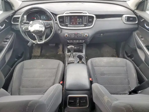 5XYPGDA11HG281580 2017 KIA SORENTO - Image 8