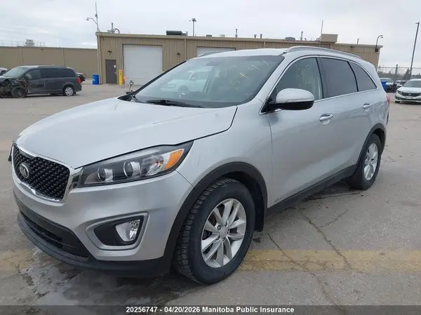 5XYPGDA11HG316067 2017 KIA SORENTO - Image 2