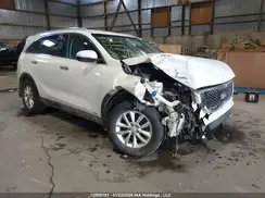 5XYPGDA12GG093228 2016 KIA SORENTO