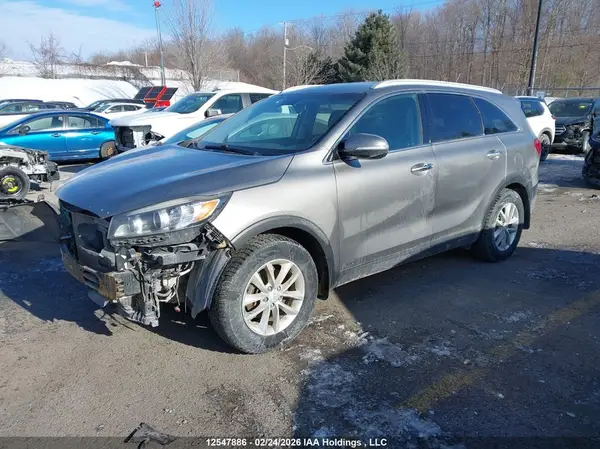 5XYPGDA12GG162967 2016 KIA SORENTO - Image 2