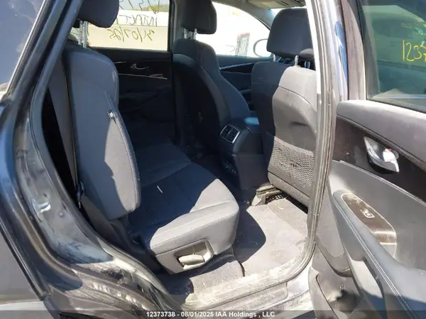 5XYPGDA12HG269292 2017 KIA SORENTO - Image 8
