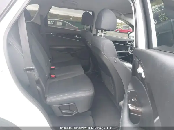 5XYPGDA12JG389146 2018 KIA SORENTO - Image 8