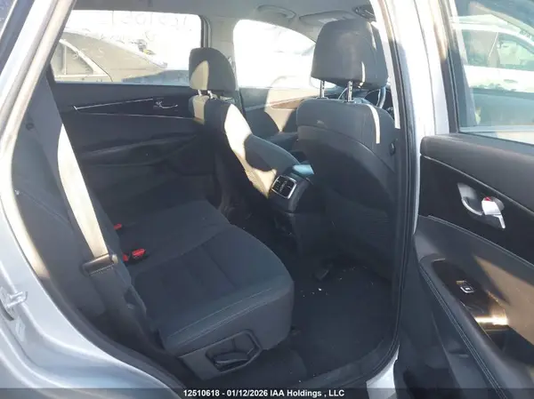 5XYPGDA14HG210440 2017 KIA SORENTO - Image 8