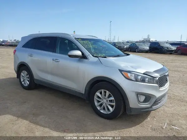 5XYPGDA14HG239419 2017 KIA SORENTO - Image 1
