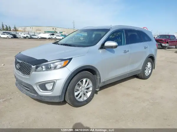 5XYPGDA14HG239419 2017 KIA SORENTO - Image 2