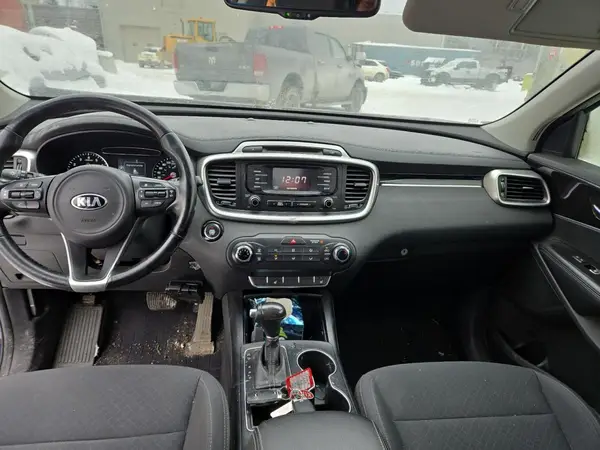 5XYPGDA15GG083549 2016 KIA SORENTO - Image 8