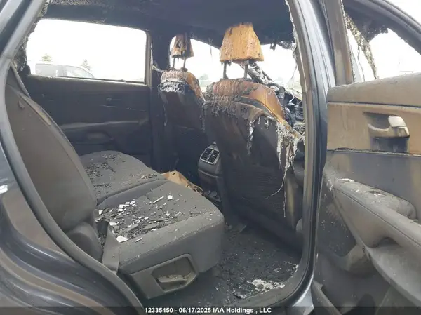 5XYPGDA15HG254866 2017 KIA SORENTO - Image 8