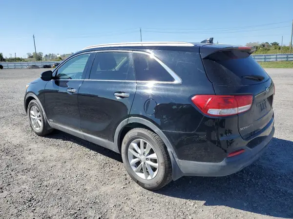 5XYPGDA15HG270873 2017 KIA SORENTO - Image 2
