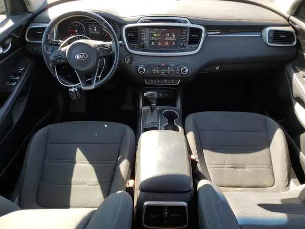 5XYPGDA15HG270873 2017 KIA SORENTO - Image 8
