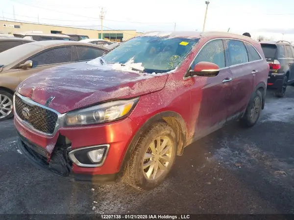 5XYPGDA16GG182333 2016 KIA SORENTO - Image 2