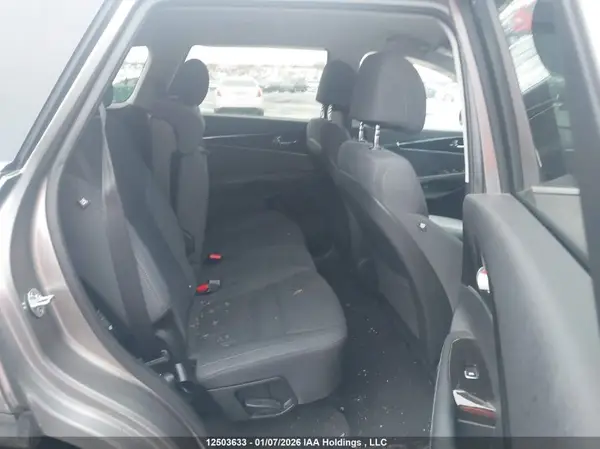 5XYPGDA16HG235873 2017 KIA SORENTO - Image 8