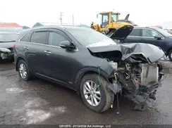 5XYPGDA17GG111268 2016 KIA SORENTO