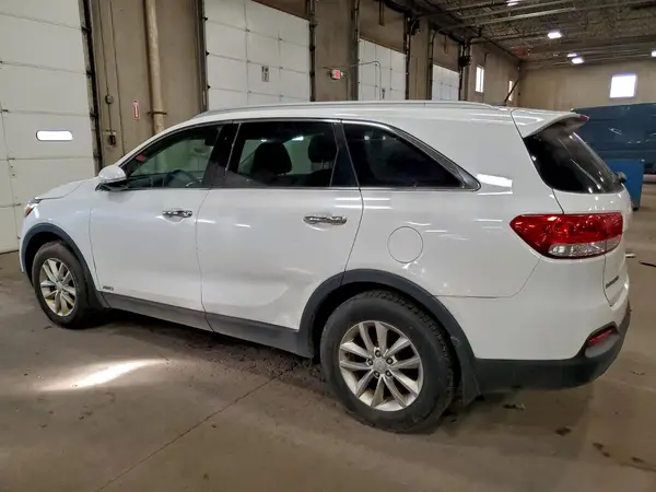 5XYPGDA17GG160230 2016 KIA SORENTO - Image 2