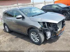 5XYPGDA19GG034273 2016 KIA SORENTO