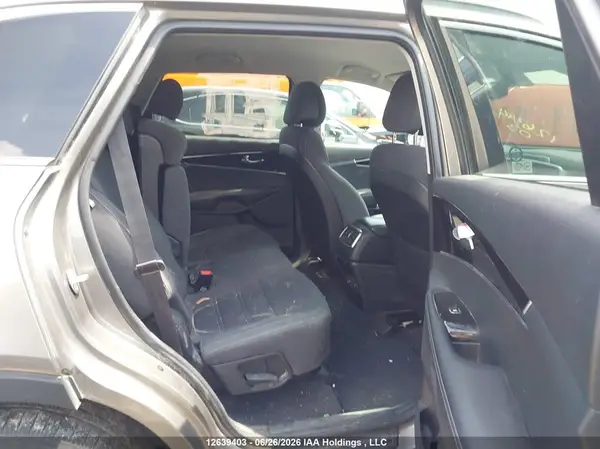 5XYPGDA19GG034273 2016 KIA SORENTO - Image 8
