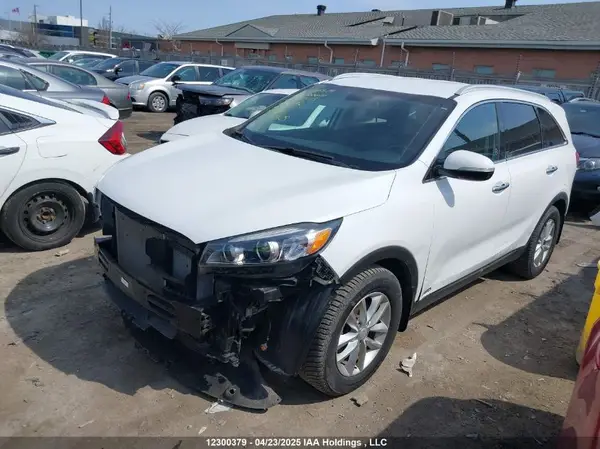 5XYPGDA19JG353115 2018 KIA SORENTO - Image 2