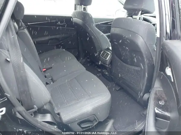 5XYPGDA19JG361912 2018 KIA SORENTO - Image 8