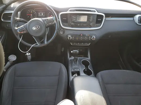 5XYPGDA1XGG183890 2016 KIA SORENTO - Image 8