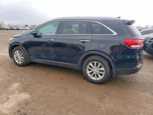 5XYPGDA1XJG352507 2018 KIA SORENTO - Image 2
