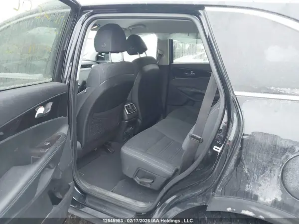 5XYPGDA1XJG354127 2018 KIA SORENTO - Image 8