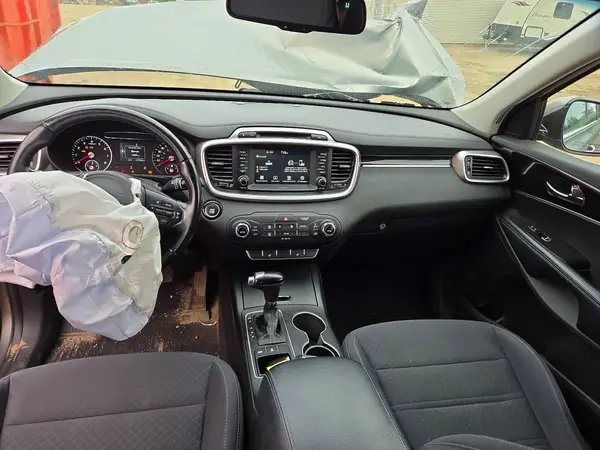 5XYPGDA1XJG361823 2018 KIA SORENTO - Image 8