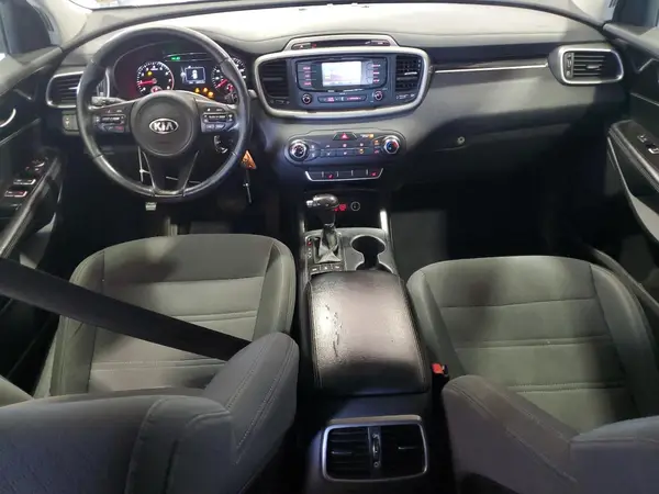 5XYPGDA30GG013958 2016 KIA SORENTO - Image 8