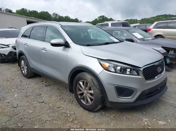 5XYPGDA30GG024345 2016 KIA SORENTO - Image 1