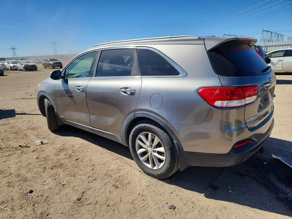5XYPGDA30GG025320 2016 KIA SORENTO - Image 2