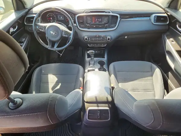 5XYPGDA30GG025320 2016 KIA SORENTO - Image 8