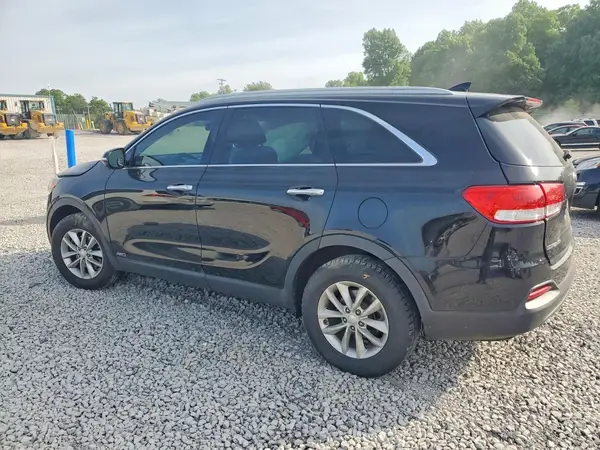 5XYPGDA30GG033174 2016 KIA SORENTO - Image 2