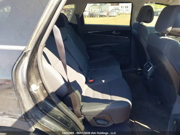 5XYPGDA30GG037841 2016 KIA SORENTO - Image 8