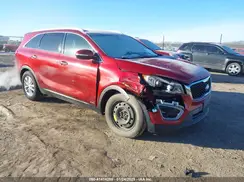 5XYPGDA30GG039458 2016 KIA SORENTO