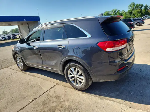 5XYPGDA30GG052940 2016 KIA SORENTO - Image 2