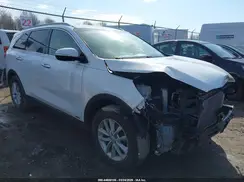 5XYPGDA30GG057040 2016 KIA SORENTO