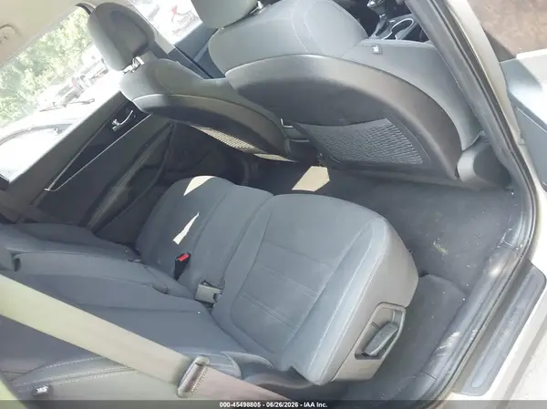 5XYPGDA30GG058785 2016 KIA SORENTO - Image 8