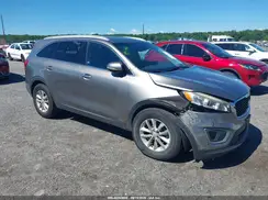 5XYPGDA30GG061671 2016 KIA SORENTO