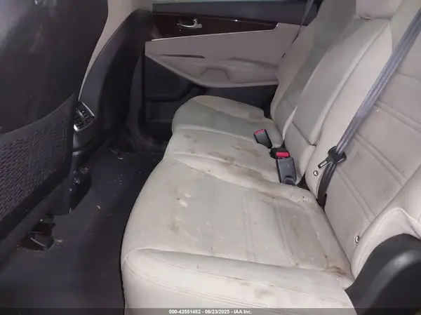 5XYPGDA30GG067583 2016 KIA SORENTO - Image 8