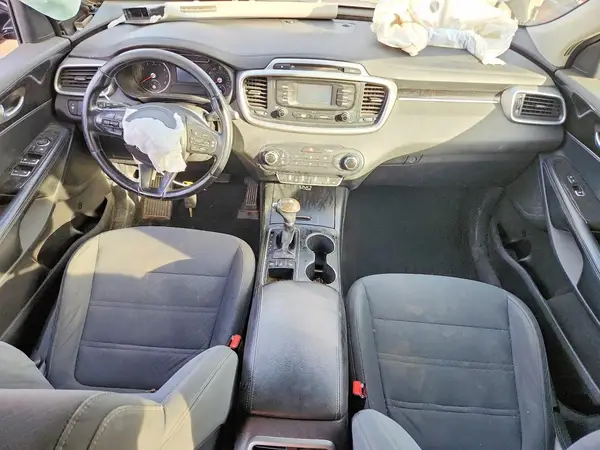5XYPGDA30GG068135 2016 KIA SORENTO - Image 8