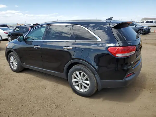 5XYPGDA30GG070774 2016 KIA SORENTO - Image 2