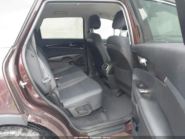 5XYPGDA30GG082794 2016 KIA SORENTO - Image 8