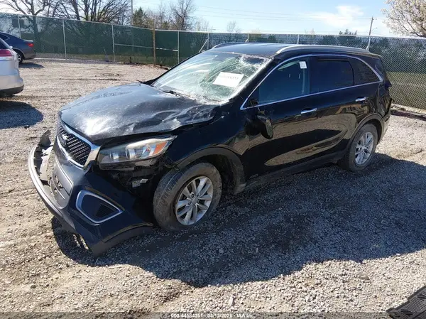 5XYPGDA30GG087526 2016 KIA SORENTO - Image 2