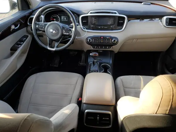 5XYPGDA30GG099868 2016 KIA SORENTO - Image 8
