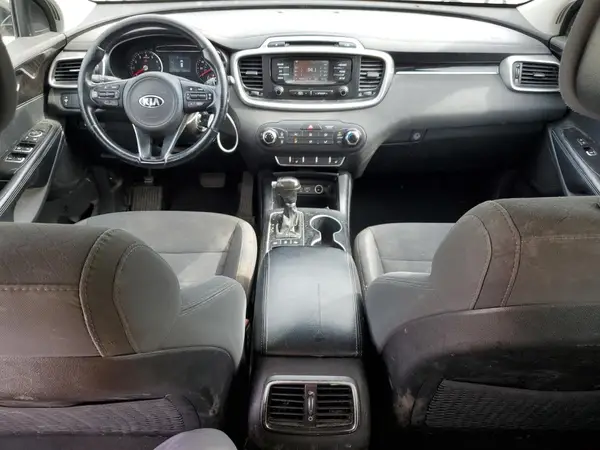 5XYPGDA30GG105460 2016 KIA SORENTO - Image 8