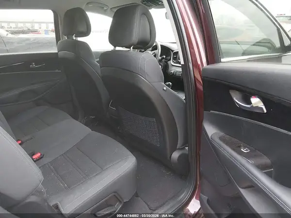 5XYPGDA30GG129175 2016 KIA SORENTO - Image 8