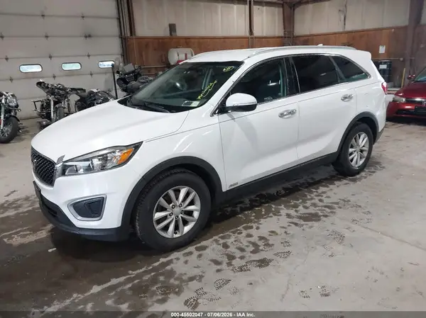 5XYPGDA30GG132559 2016 KIA SORENTO - Image 2