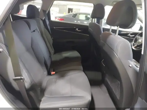 5XYPGDA30GG132559 2016 KIA SORENTO - Image 8